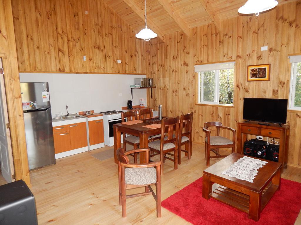 Cabanas Nutrias Patagonicas Puelo River Екстериор снимка
